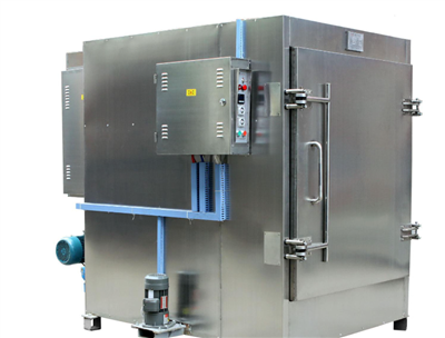 Macchina per la stiratura dei calzini